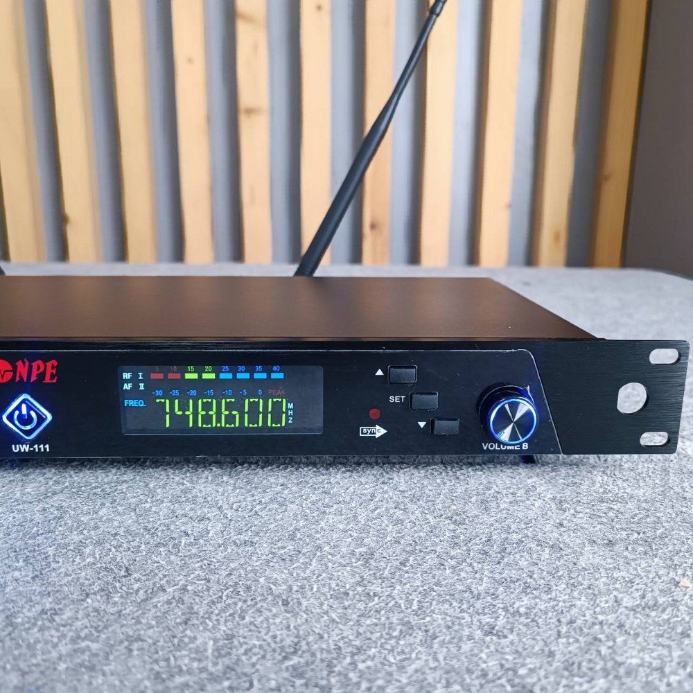 NPE UW-111/MH-58/MH-58 ไมค์ลอยคู่ ไมโครโฟนไรสาย คลื่นความถี่ใหม่ UHF (694-703MHz/748-758MHz) UW 111 / MH 58 เอไอ-ไพศาล