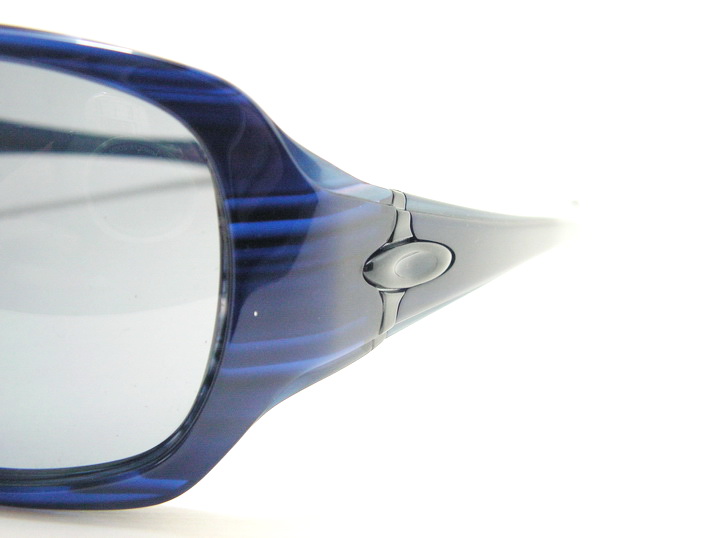 แว่นกันแดด Oakley Script สี Supphire Blue สวยมากมายค่ะ ของแท้และถูกที่สุด ส่งตรงจากUS.ค่ะ