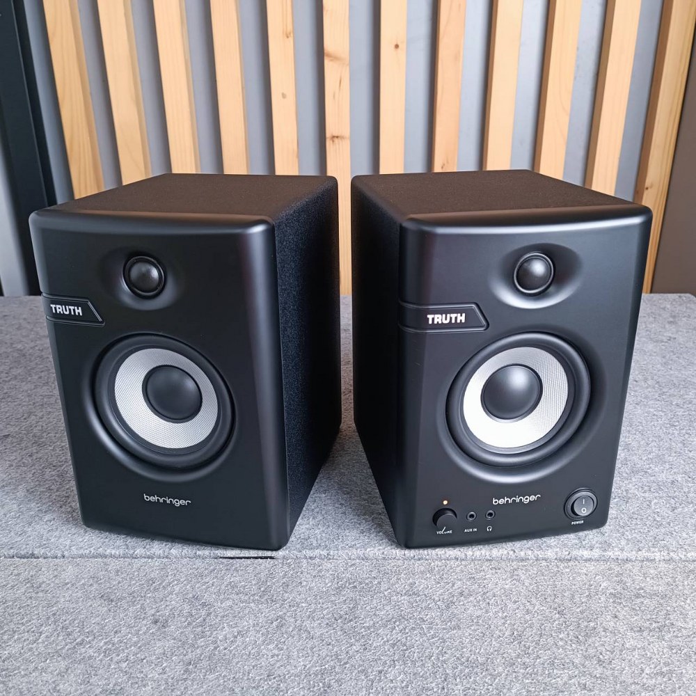BEHRINGER TRUTH 4.5 ตู้ลำโพงมอนิเตอร์ ลำโพง ขนาด 4.5 นิ้ว 64 วัตต์ เบริงเจอร์ TRUTH-4.5 TRUTH4.5 เอไอ-ไพศาล
