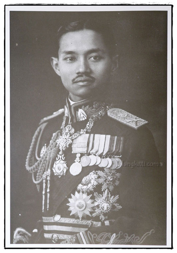 พระราชประวัติและพระราชกรณียกิจในพระบาทสมเด็จพระปรมินทรมหาประชาธิปก พระปกเกล้าเจ้าอยู่หัว 015390