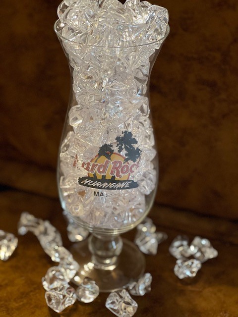 น้ำแข็งปลอม น้ำแข็งกำลังละลายก้อนเล็ก (1 ถุง บรรจุง 130 เม็ด)