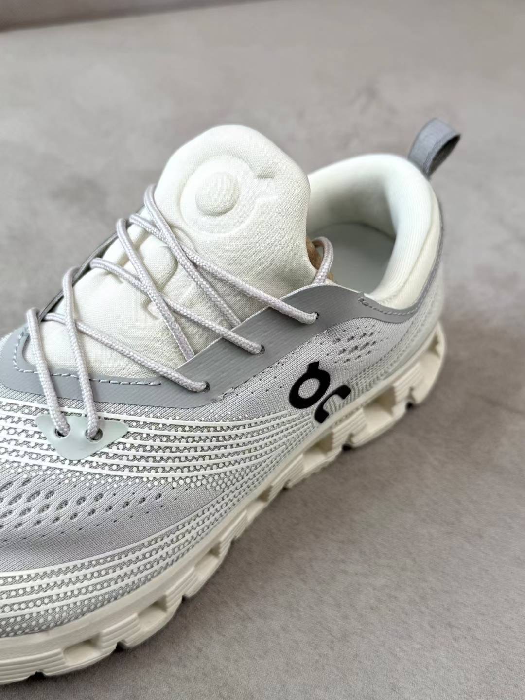 **do** รองเท้าผ้าใบ ON Cloud X Z5 มี 3 สี มีไซส์ ผญ 36-40 ผช 40-47 สินค้าใหม่ ของแท้
