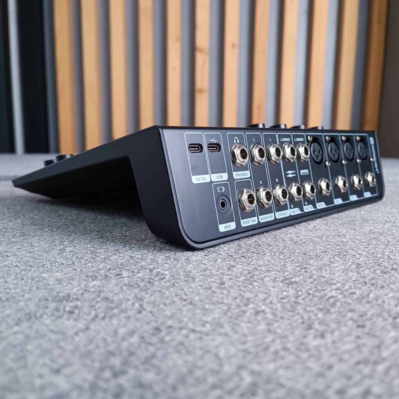 RELACART MIXX8.6 mixer มิกเซอร์ มิกเซอร์ดิจิตอล 8 อินพุต เสียบไมค์ได้ 4 ช่อง MIXX-8.6 ดิจิตอลมิกเซอร์ MIXX 8.6 เอไอ-ไพศาล