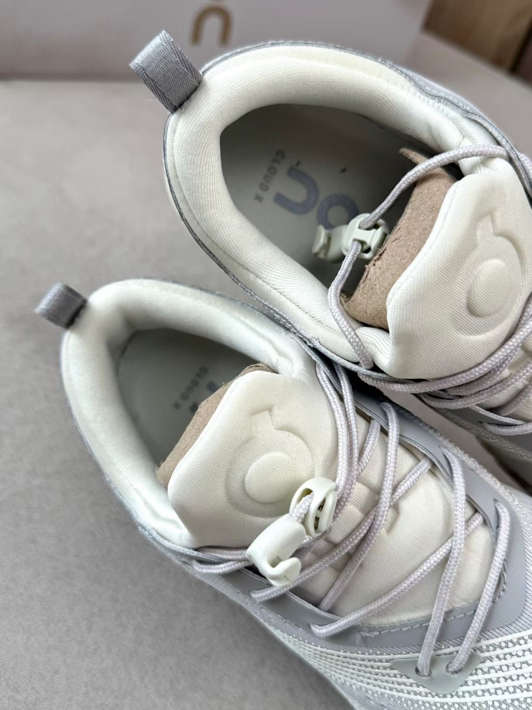 **do** รองเท้าผ้าใบ ON Cloud X Z5 มี 3 สี มีไซส์ ผญ 36-40 ผช 40-47 สินค้าใหม่ ของแท้