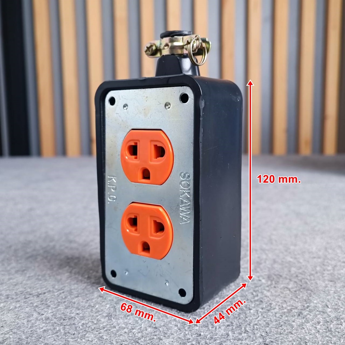 สีส้ม บล็อคยางปลั๊กไฟ2ช่อง X-6 พร้อมเต้ารับคู่3ขา R270U-O สีส้ม ปลั๊กไฟ ปลั๊กพร้อมเต้ารับ เอไอ-ไพศาล