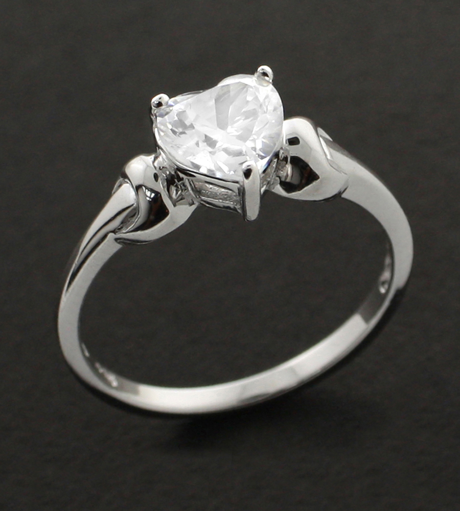 💍แหวนเงินแท้ 𝚅𝚎𝚗𝚞𝚜’𝚜 𝚛𝚒𝚗𝚐 แหวนหัวใจ ฝังพลอย Cubic zirconia (CZ)