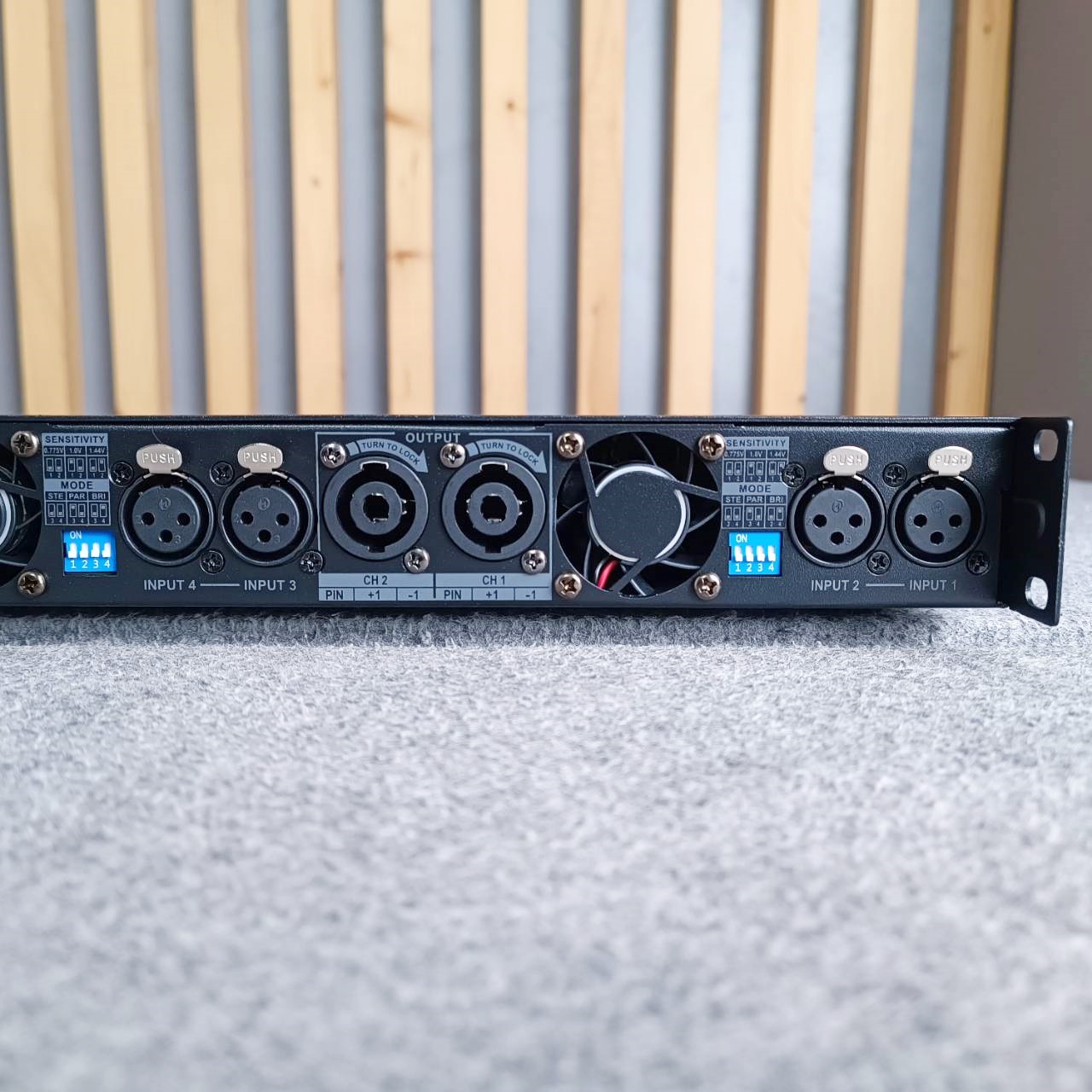 AUDIO JOCKEY A&J AJD-10004 POWERAMP 1U 4CH เครื่องเสียงกลางแจ้ง AJD 10004 เพาเวอร์แอมป์ AJD10004 เอไอ-ไพศาล