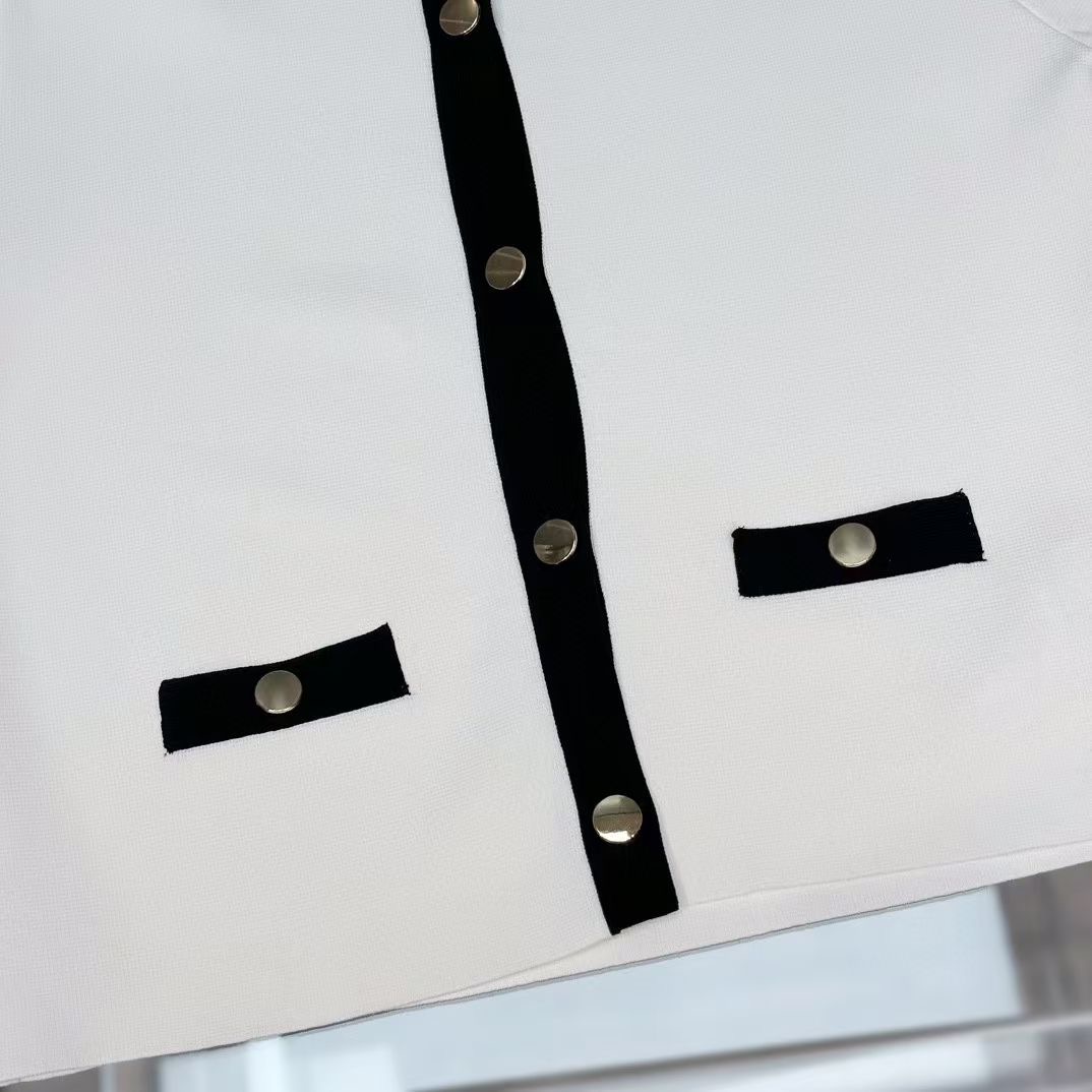 **do** เสื้อคาดิแกน Max Mara มี 2 สีให้เลือก สินค้าใหม่ ของแท้