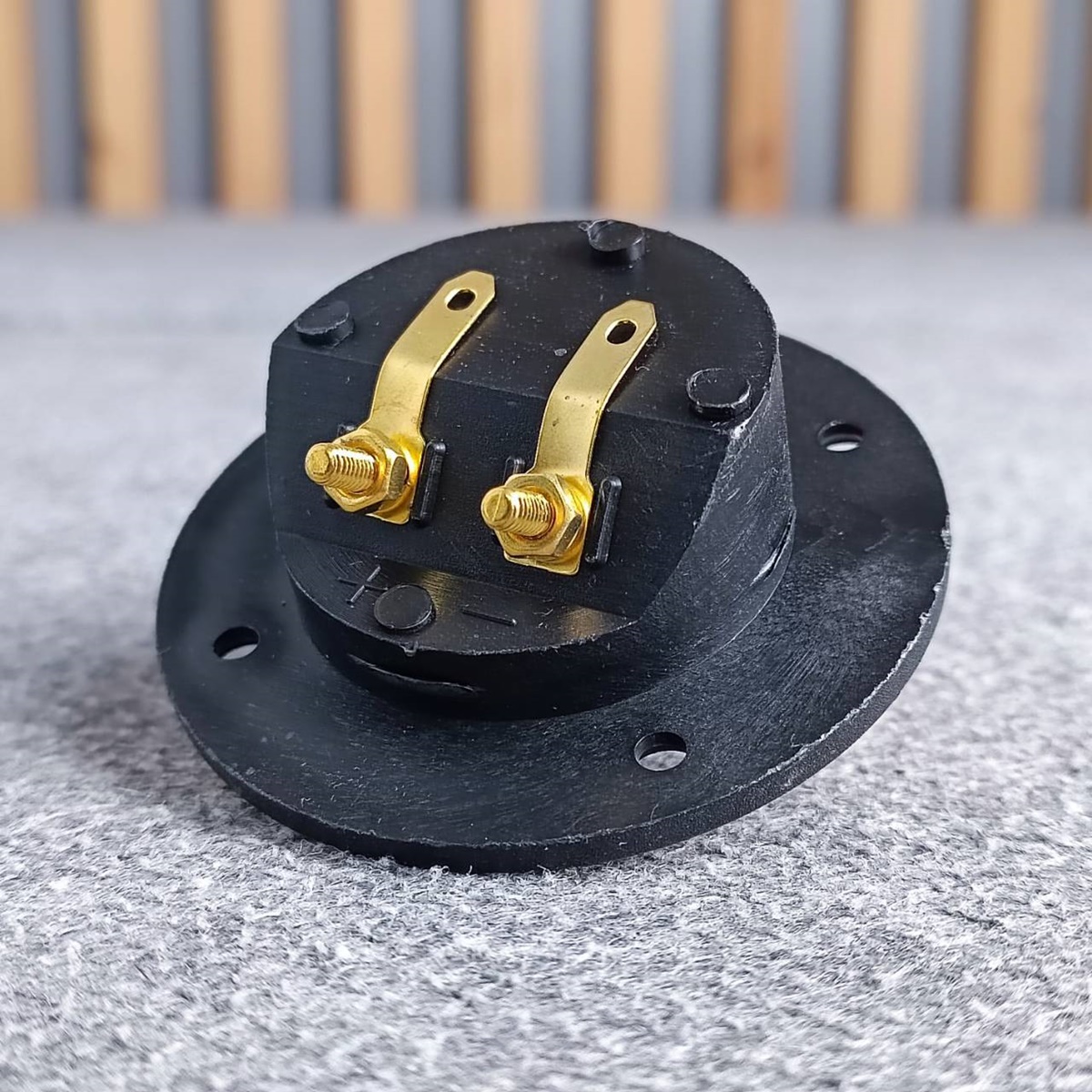 1อัน แท็ปลำโพง ไบติ้งบอร์ด ดำ-แดง กลม 75MM ไบติ้งบอร์ดพลาสติกตัวกลม 75mm ตัวบิดพลาสติก ขั้วลำโพง ขั้วต่อลำโพง แท็บต่อลำโพง เอไอ-ไพศาล