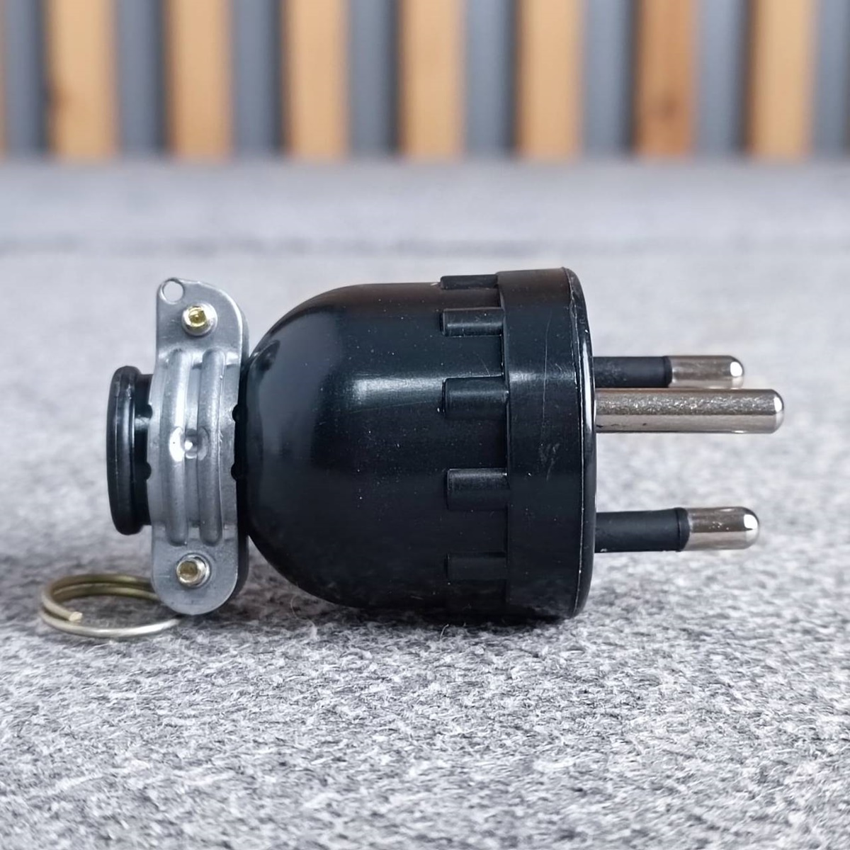 SOKAWA S-312 ปลั๊กตัวผู้ยาง3ขา มี มอก. ปลั๊กยางตัวผู้ 3ขา 16A 250V ทองเหลืองอย่างดี ปลั๊กยางกลมมีห่วง แบบต่อสายไฟ เอไอ-ไพศาล