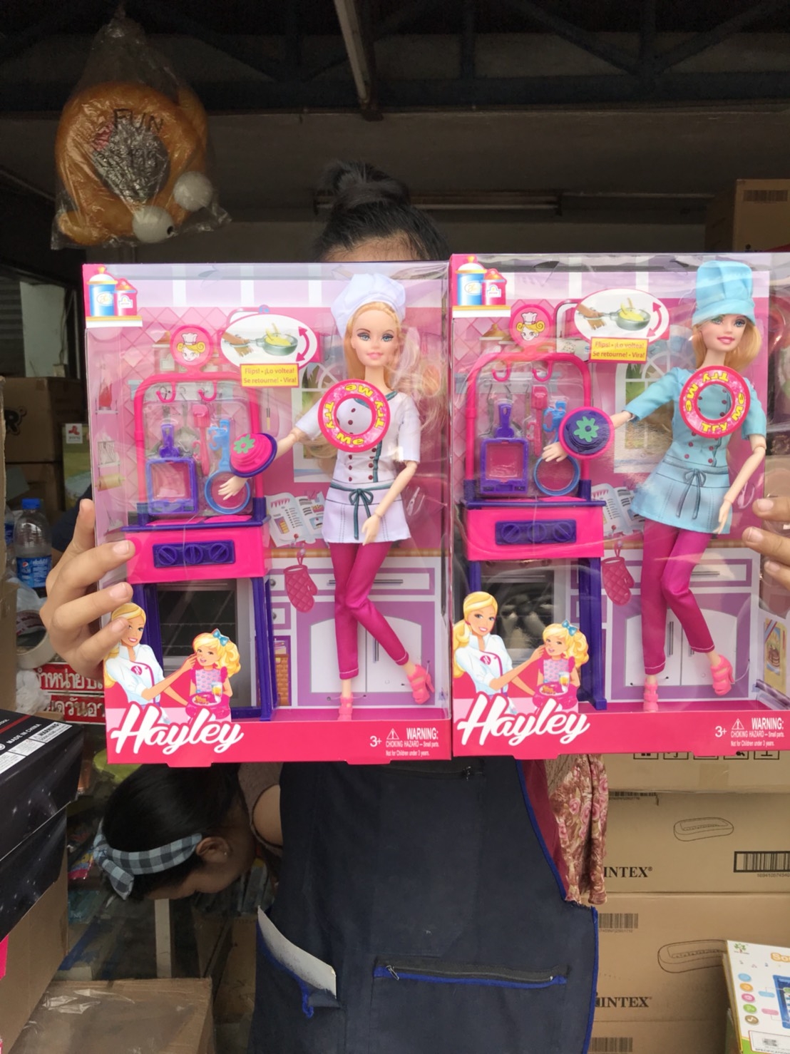 HB021B ของเล่นเด็กตุ๊กตาพร้อมครัว มีไฟ กล่องละ