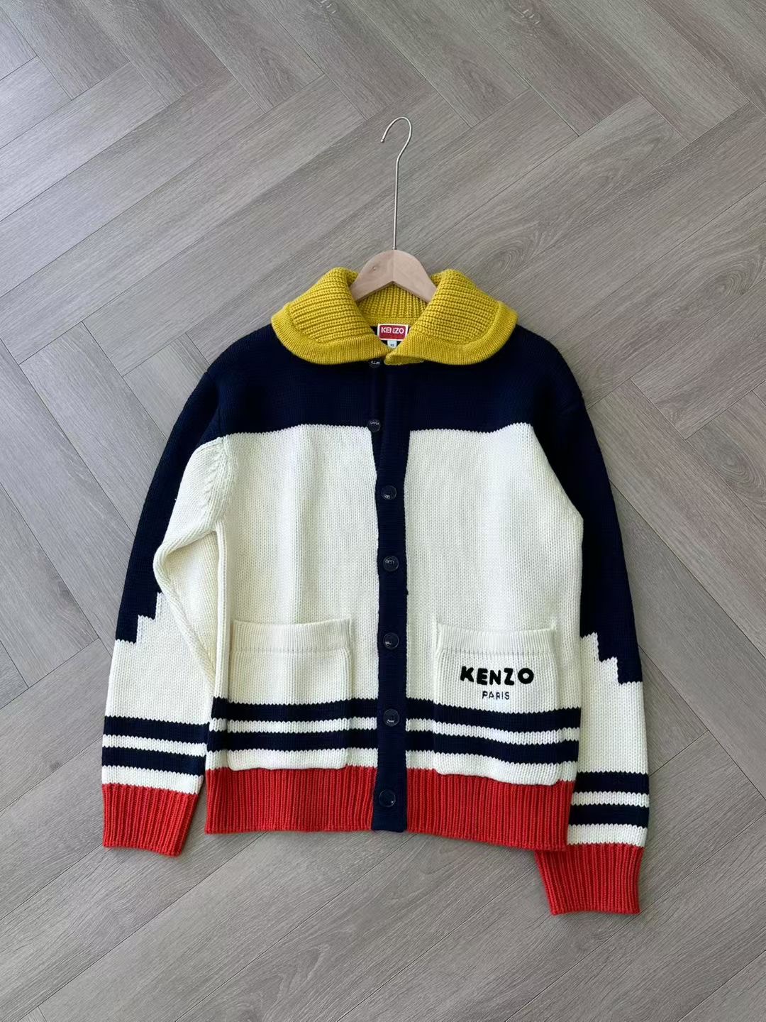 **do** เสื้อคลุมกันหนาว KENZO Pop' cardigan in wool ใส่ได้ ชาย หญิง สินค้าใหม่ ของแท้