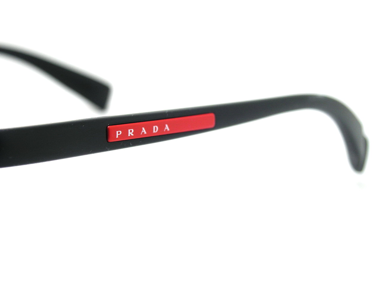 หมดแล้วค่ะ+++กรอบแว่นสายตา Prada Sport สวยสปอร์ตไฮโซสุดๆค่ะ ของแท้100%และถูกสุดๆ ส่งตรงจากUS.ค่ะ