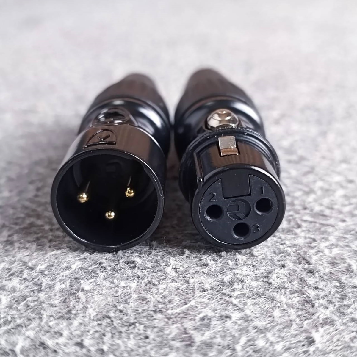 (1คู่ ผู้+เมีย) สีดำ REAN XLR ตัวผู้ + XLR ตัวเมีย RCX3F-M-012-1 + RCX3M-M-012-1 by NEUTRIK เอไอ-ไพศาล