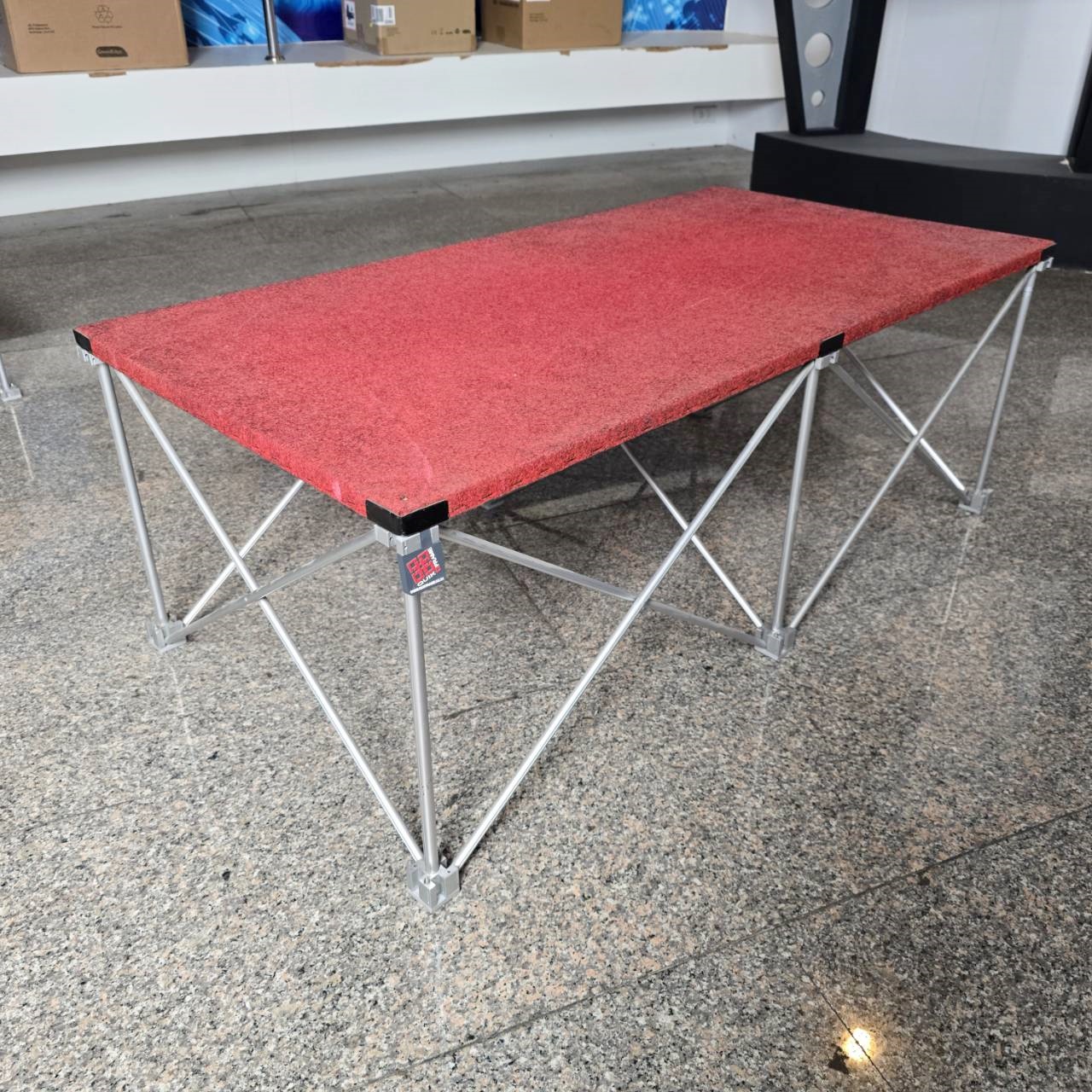 เวทีQUIKFRAME PRO1x2 60x116สูง43 โต๊ะ เวที เวทีสำเร็จรูป เวทีอเนกประสงค์ เวทีพับอเนกประสงค์ เอไอ-ไพศาล