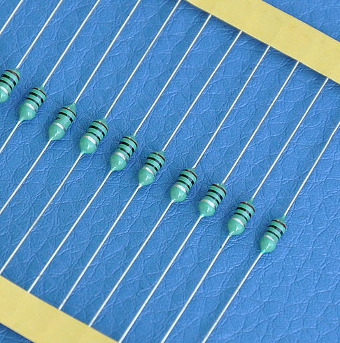 Fixed Inductor 10uH, ±10% (370mA)