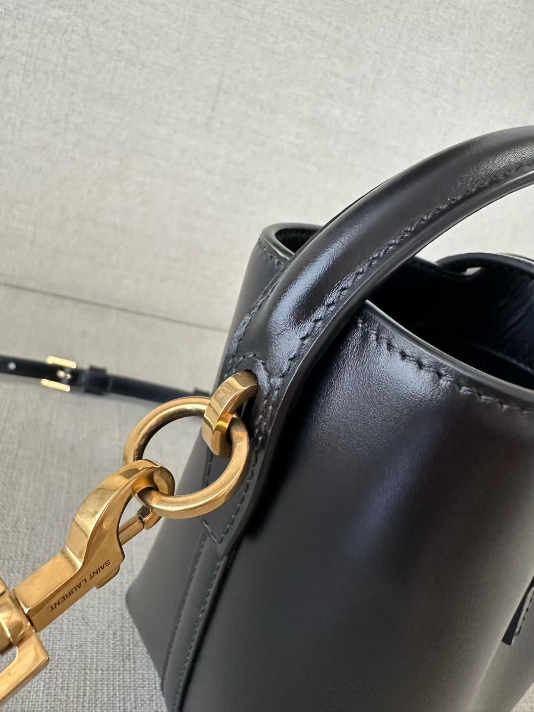 **do** กระเป๋าหนังแท้ YSL LE 37 MINI IN SHINY LEATHER มีสายยาวเสริม สินค้าใหม่ ของแท้