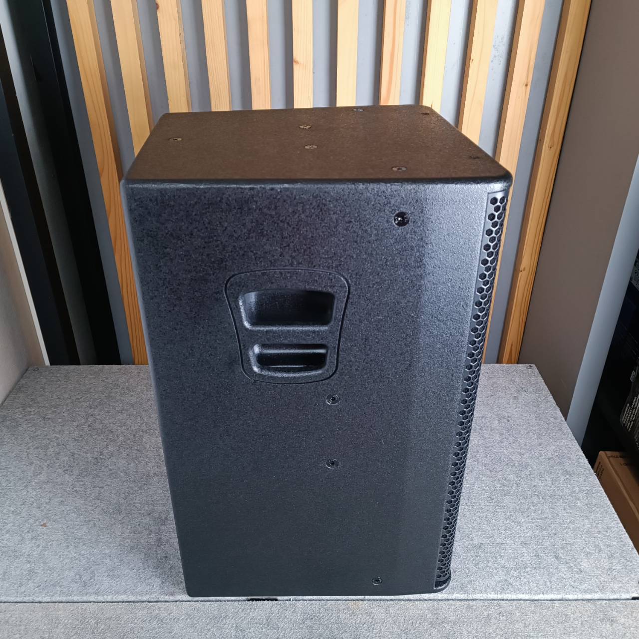 NPE TP-112 ตู้ลำโพงไม้ 12นิ้ว ลำโพง 2ทาง ไม้อัดแท้ Speaker รุ่น TP 112 TP112 เอไอ-ไพศาล