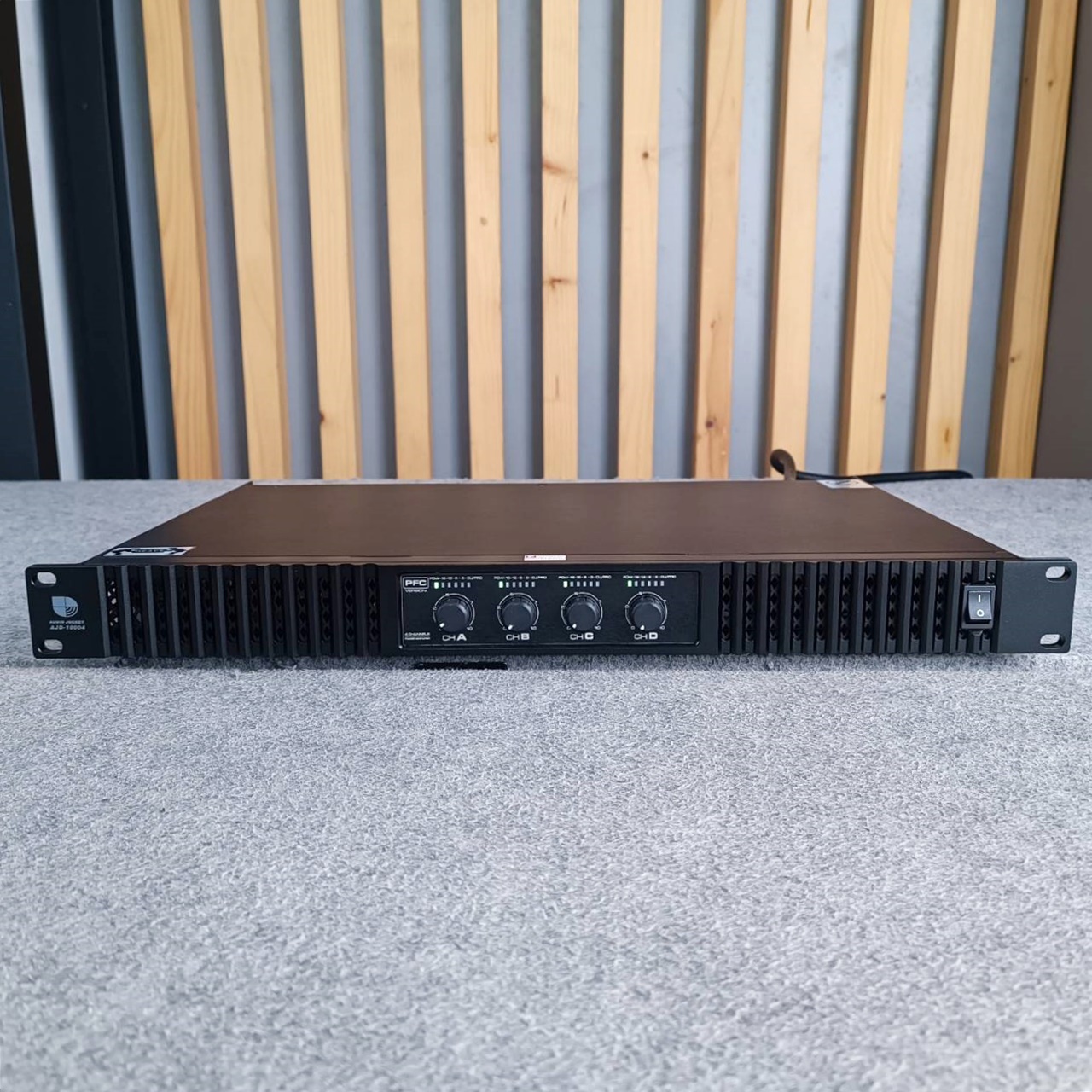 AUDIO JOCKEY A&J AJD-10004 POWERAMP 1U 4CH เครื่องเสียงกลางแจ้ง AJD 10004 เพาเวอร์แอมป์ AJD10004 เอไอ-ไพศาล