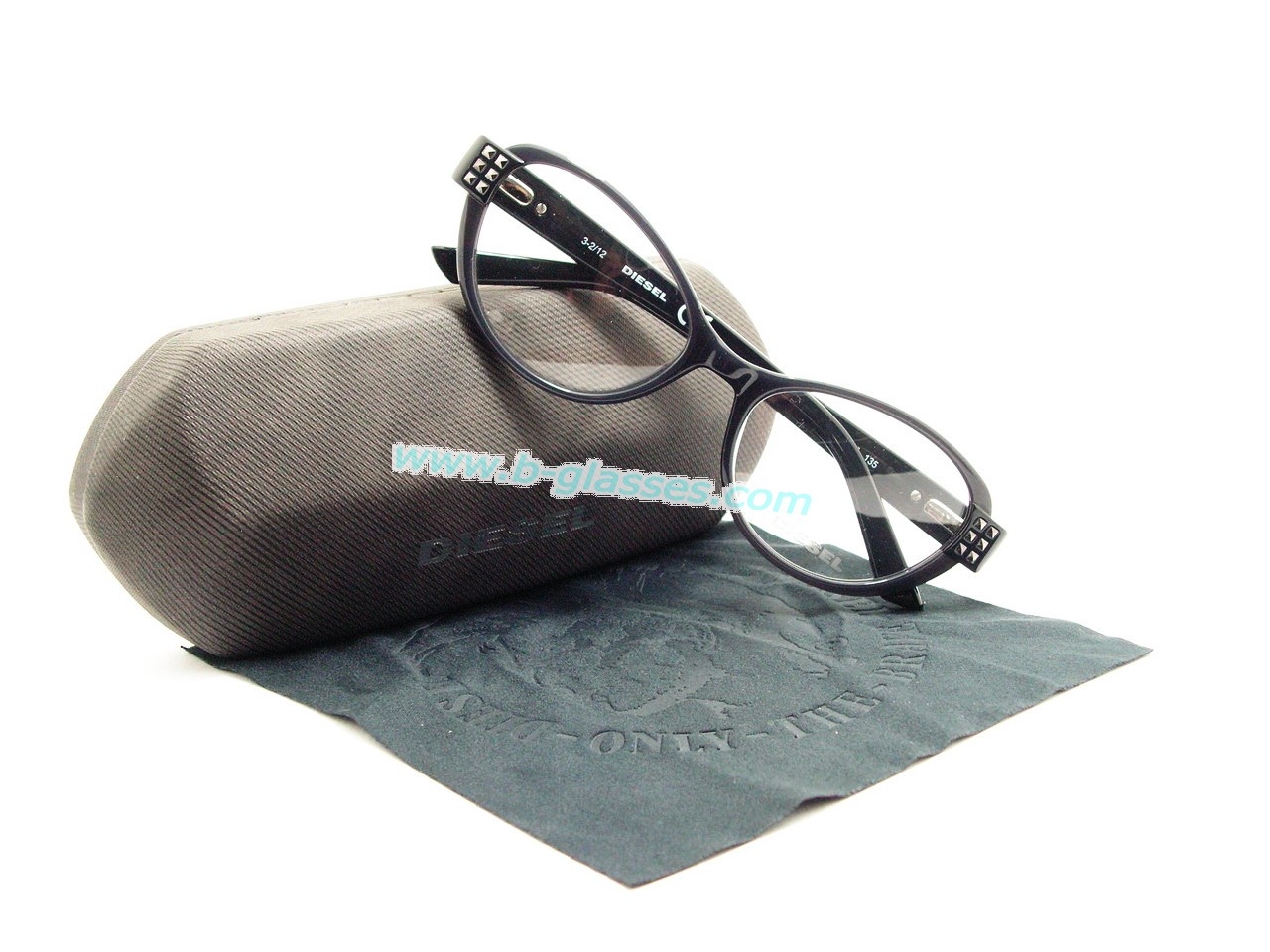 กรอบแว่นสายตา Diesel แบบฮิตและสวยที่สุดค่ะ ของแท้และถูกที่สุด ส่งตรงจากUS.ค่ะ