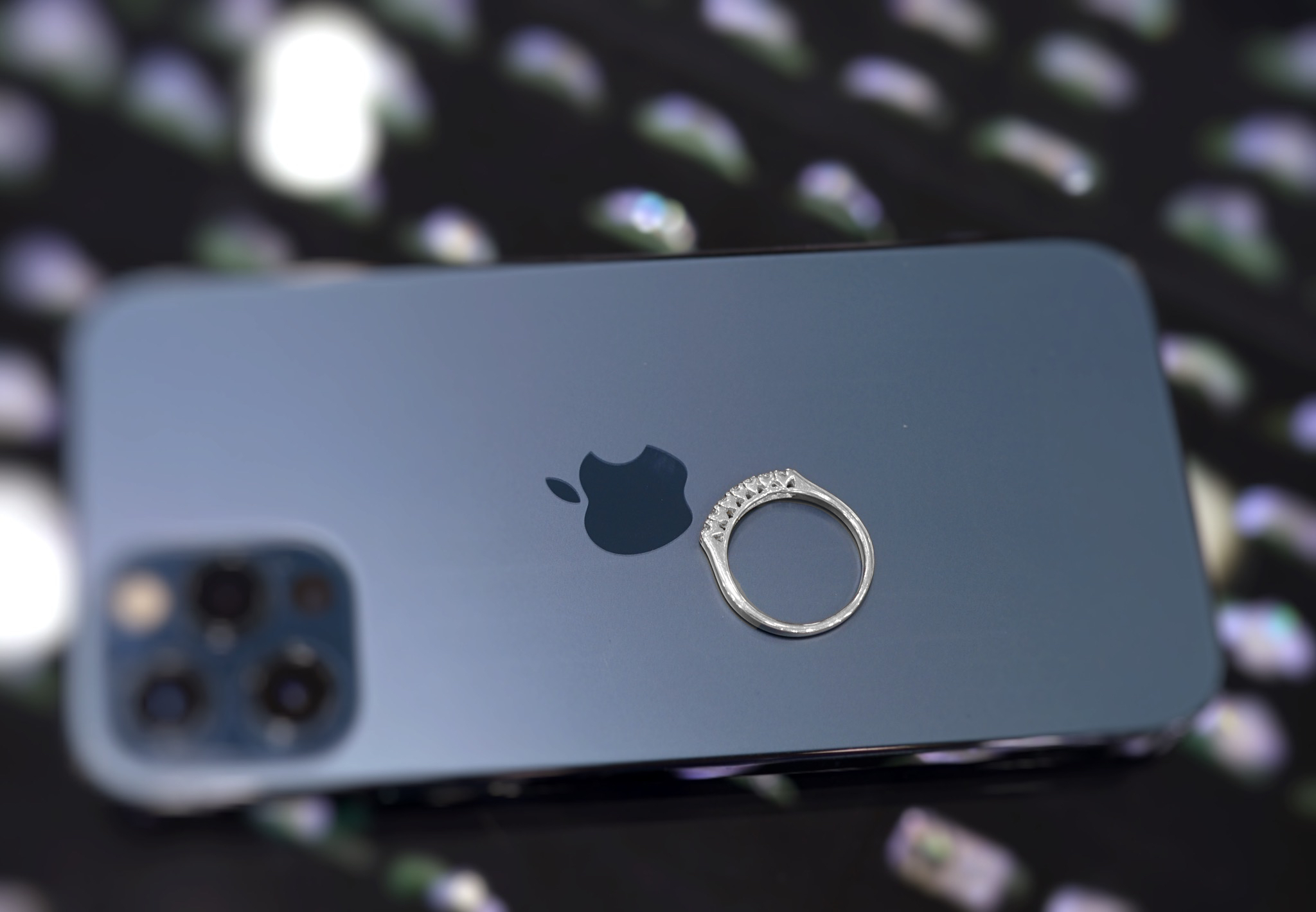 แหวนเพชร Cubic Zirconia คุณภาพพรีเมี่ยม เหมาะสำหรับใส่เป็น everyday look วิบวับ เล่นไฟสุดๆค่ะ