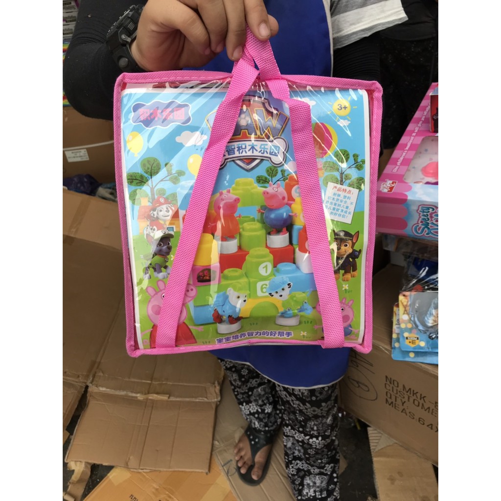 6695 ของเล่นเด็กบล็อกตัวต่อหมูกระเป๋าเป้ pepppig