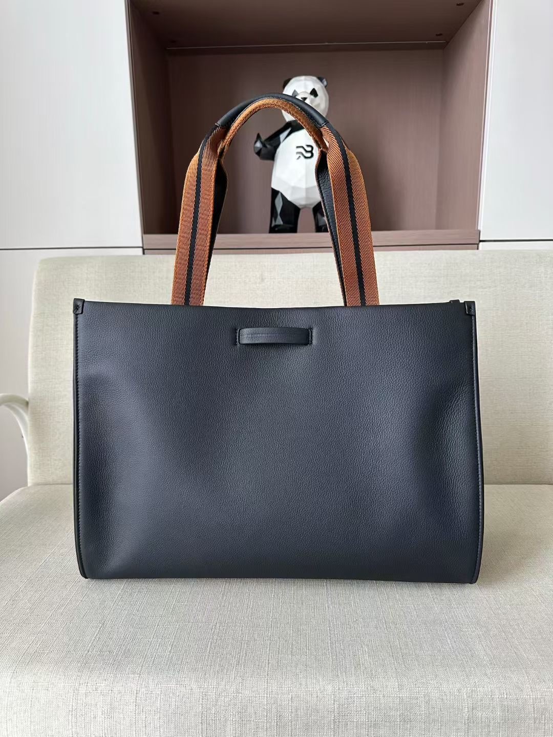 **do** กระเป๋าเดินทางหรือใส่เอกสาร Zegna BLACK DEERSKIN TOTE BAG หนังกวางนุ่ม สินค้าใหม่ ของแท้