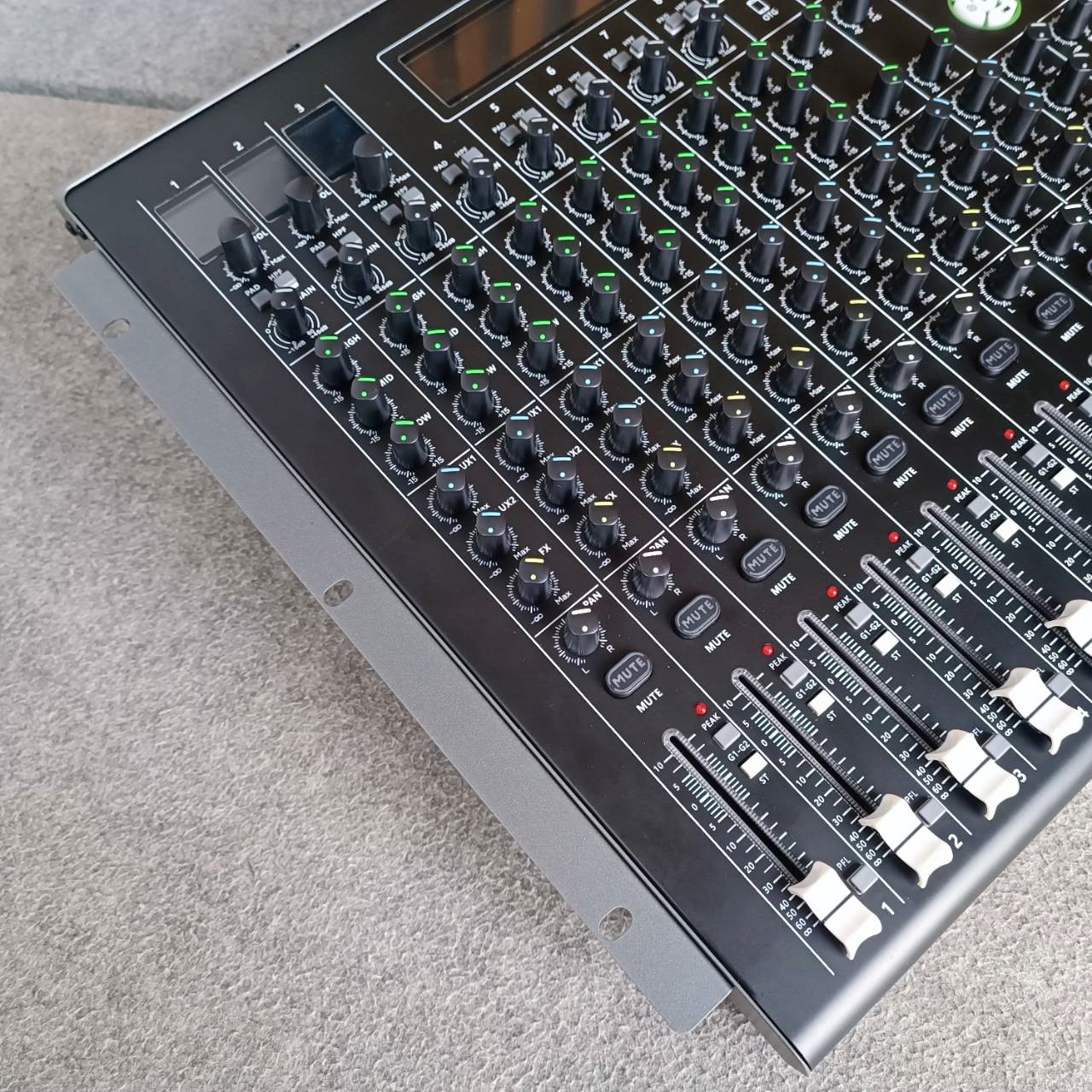 PROEUROTECH TMB-12FX MIXER มิกเซอร์ เอฟเฟคแท้ เครื่องปรับแต่งเสียง โปร ยูโรเทค TMB-12FX TMB-12FX เอไอ-ไพศาล