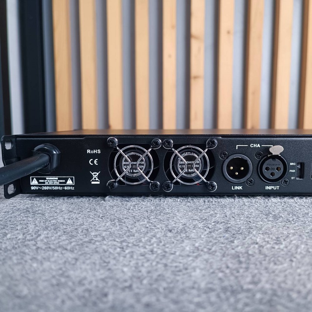 VOK V15+ poweramp 1U V-15+ V 15+ เพาเวอร์แอมป์ 2 แชนแนล กำลังขับ 1800 วัตต์ที่ 8 โอห์ม โหลดได้ถึง 2 โอห์ม เอไอ-ไพศาล