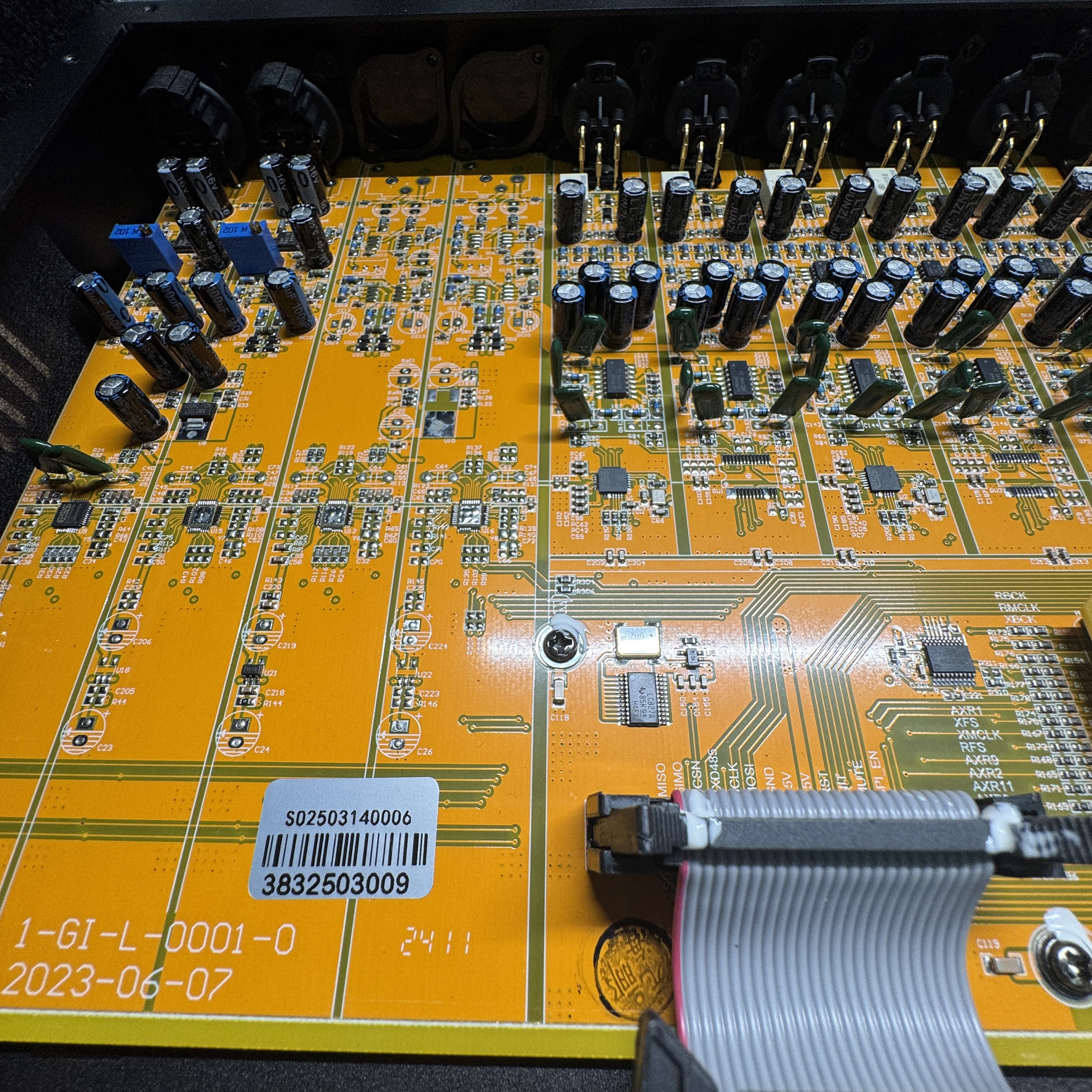 DB MARK DP926 Digital Speaker Controller ครอสโอเวอร์ดิจิตอล DriveRack ครอสโอเวอร์ ไดร์แร็ค DP 926 DP-926 เอไอ-ไพศาล