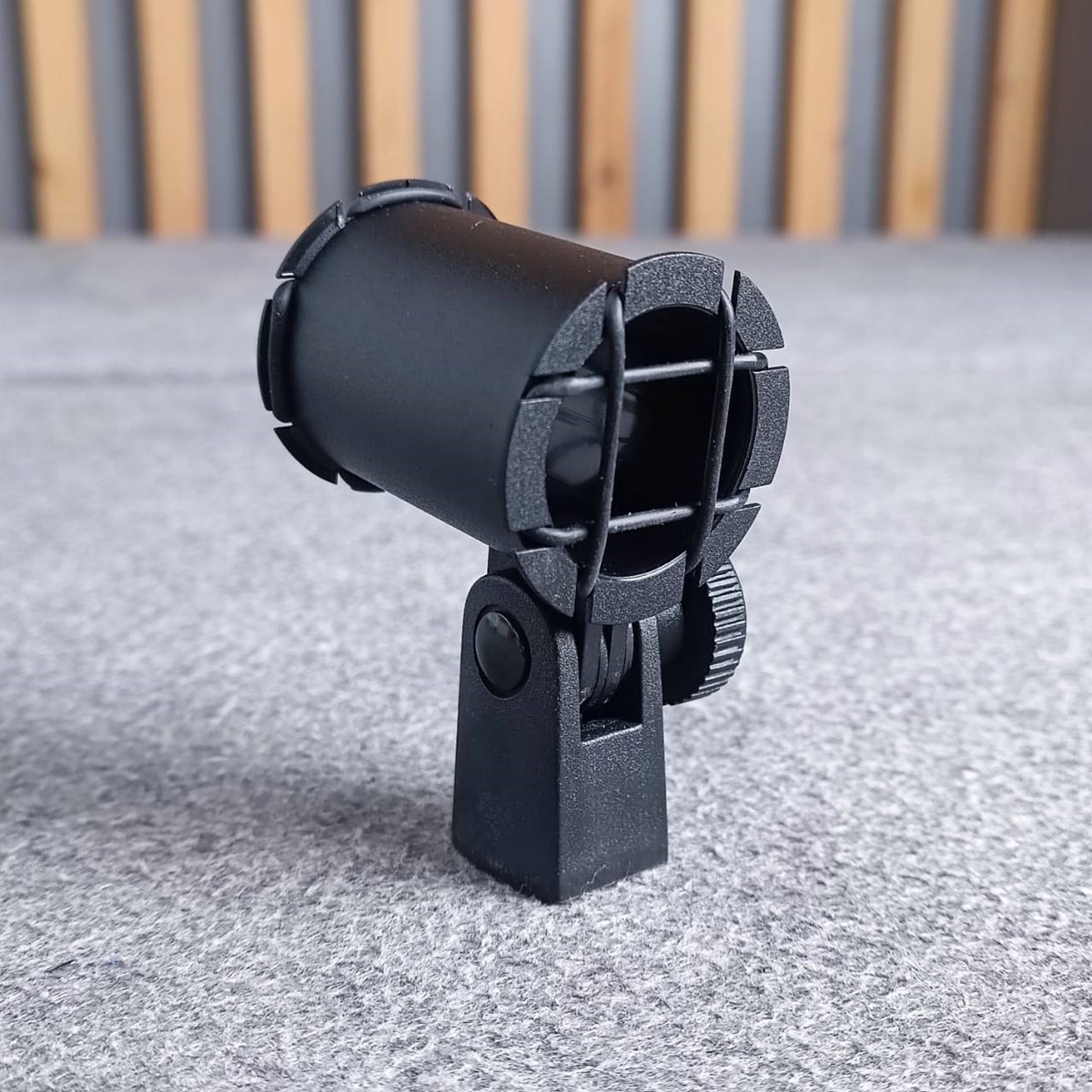 SUPERLUX HM32 Shock mount ที่ใส่ไมค์ ที่กันสะเทือน ที่กันไมค์สะเทือน สำหรับไมค์ RTA เท่านั้น เอไอ-ไพศาล