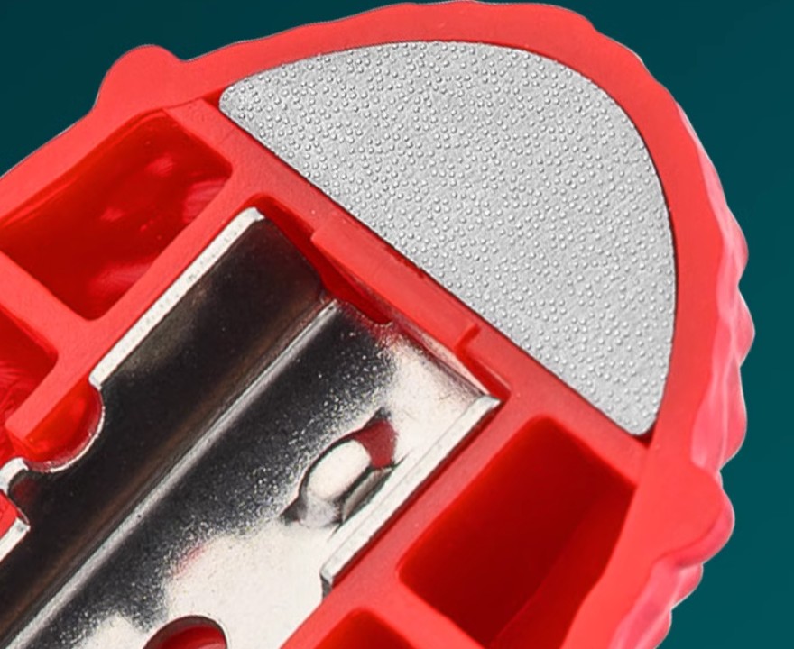 พวงกุญแจ กระไกรตัดเล็บ แบบมินิ รูป ผลไม้ ลิ้นจี่ และ สัปปะรด น่ารัก ๆ ของขวัญ ของชำร่วย งานแต่งงาน น่ารัก ๆ 610102