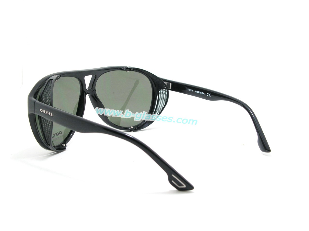 แว่นกันแดด Diesel ใส่เท่ห์มากมายแน่นอนค่ะ ของแท้100%และถูกสุดๆ ส่งตรงจากUS.ค่ะ