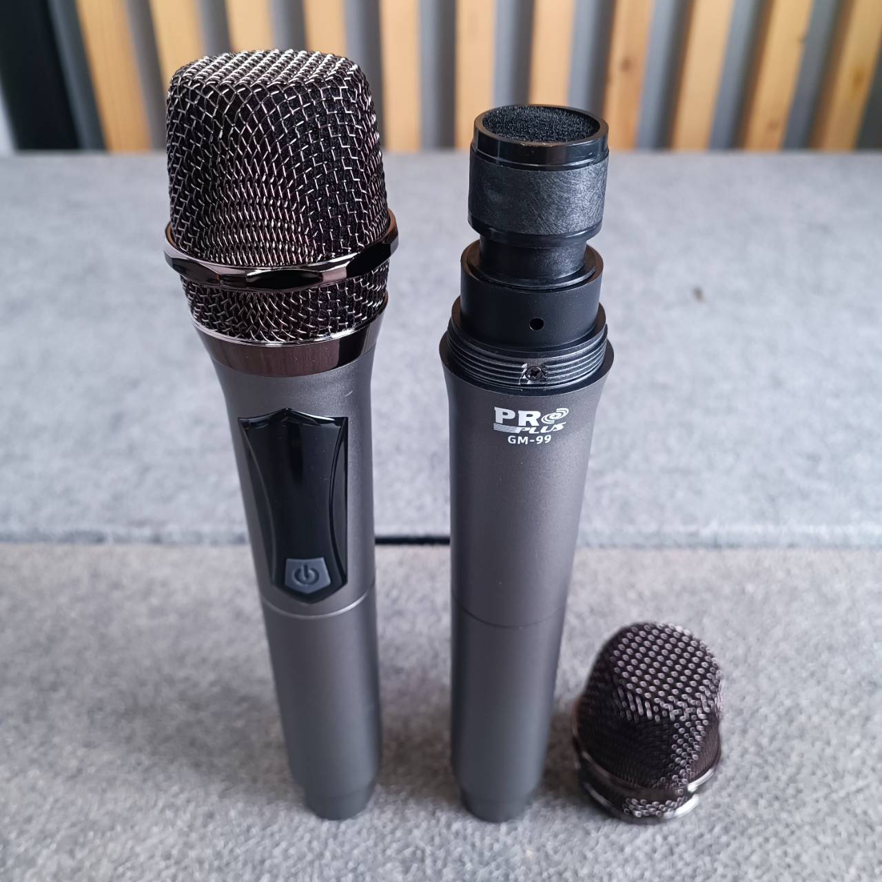 PROPLUS GM-99 ไมค์ลอยคู่ 2.4G ตัวรับเล็ก GM 99 ความถี่ใหม่ กสทช โปรพลัส ใช้ถ่าน AA pro plus GM99 เอไอ-ไพศาล