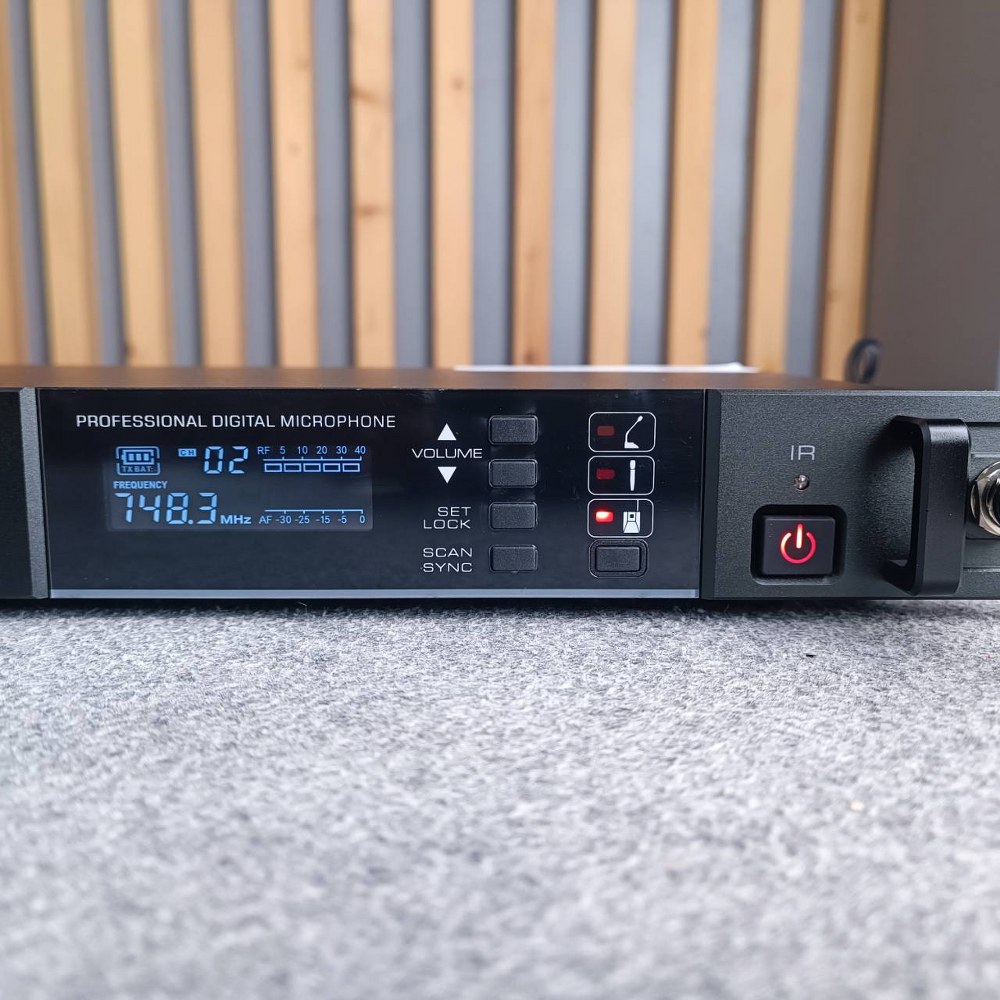 ไมค์หนีบคู่ MICROTECH MT-999E /BP ไมค์ลอย หนีบคู่ ปรับความถี่ได้ MT 999E /BP MT999E /BP เอไอ-ไพศาล