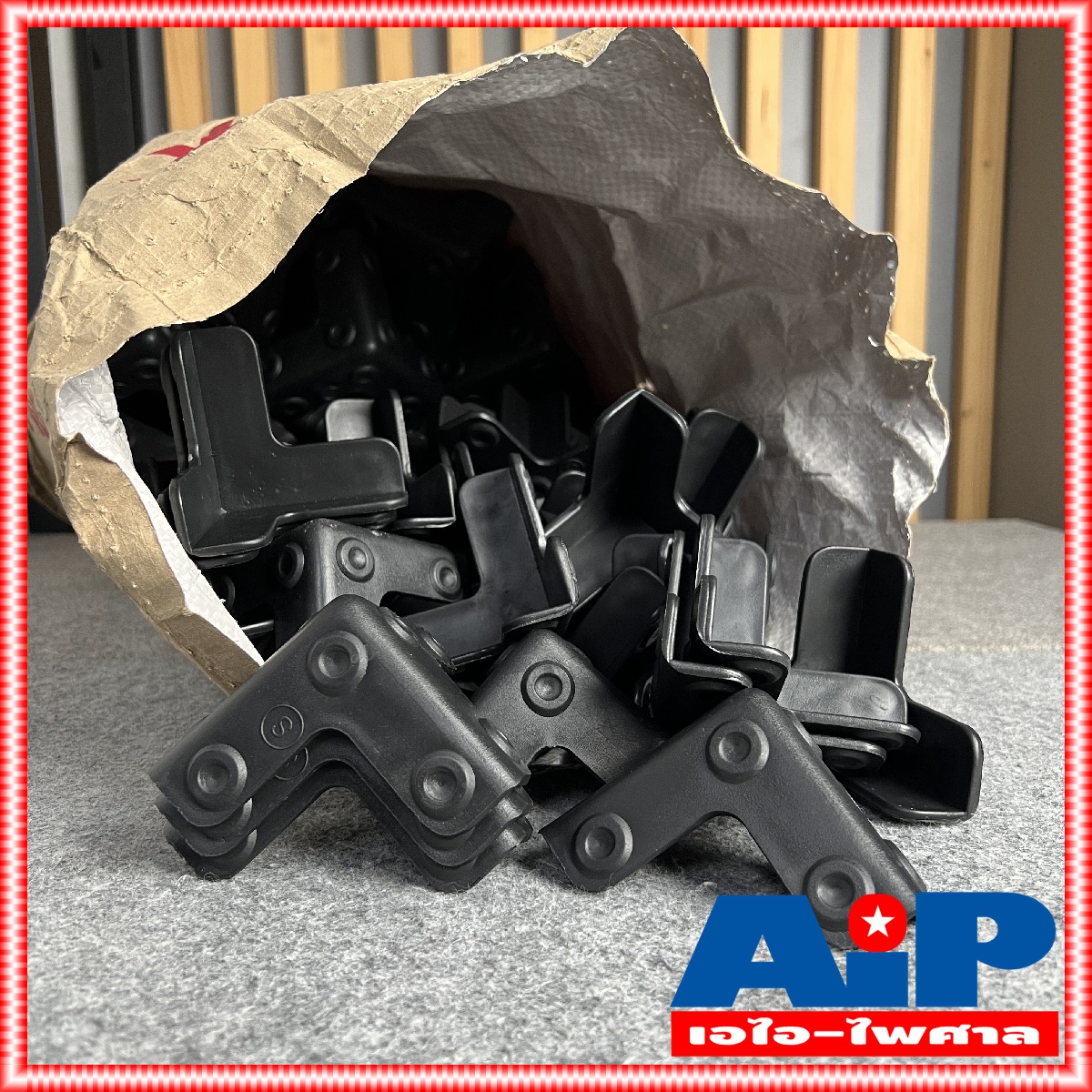 แพ็ค400อัน มุมตู้ลำโพงสามเหลี่ยมใหญ่ แบบหนา (S) มุมตู้ ลำโพง มุมตู้ทรงสามเหลี่ยม พลาสติก เอไอ-ไพศาล