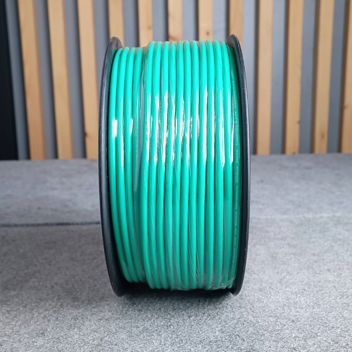 ขด100เมตร CMสายไมค์ST 6mm M2-2323 สีเขียว 100M สายไมค์ST M2 2323 สีเขียว สายสัญญาณ ST สายไมค์CM สายไมค์ 6mm เอไอ-ไพศาล