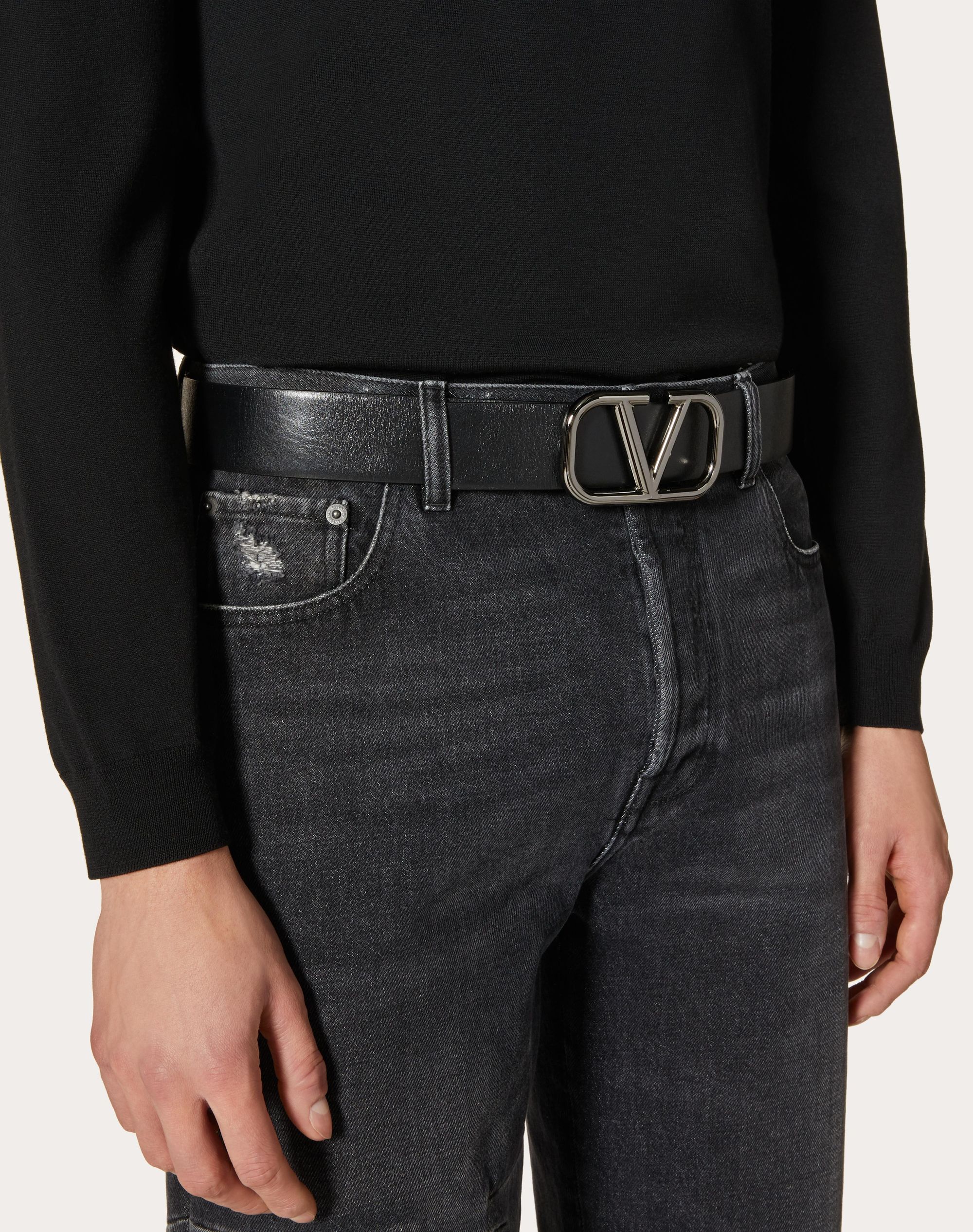 **do** เข็มขัดผู้ชาย Valentino VLOGO SIGNATURE CALFSKIN BELT 40 MM สินค้าใหม่ ของแท้