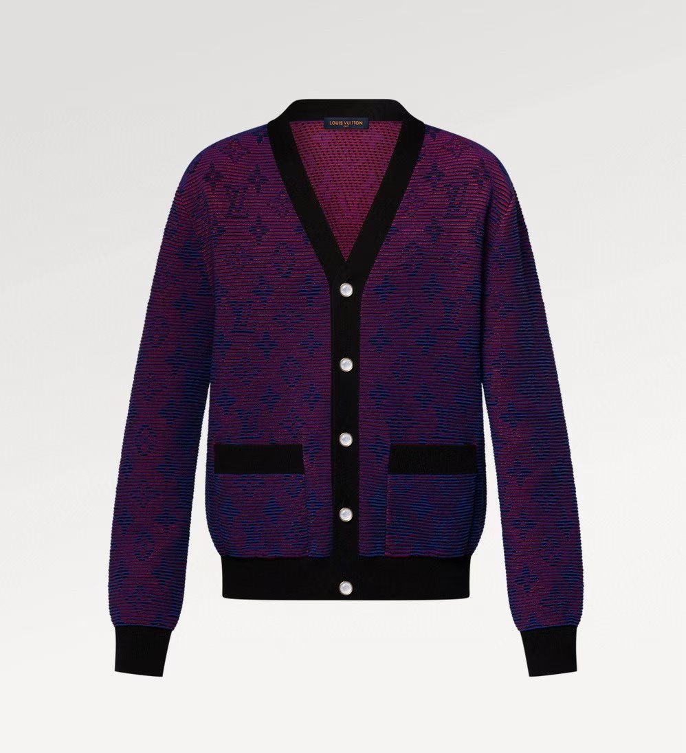 **do** เสื้อ LV Optical Monogram Jacquard Cardigan ผ้าถักลายสวยมาก ใส่ได้ ชาย หญิง สินค้าใหม่ ของแท้