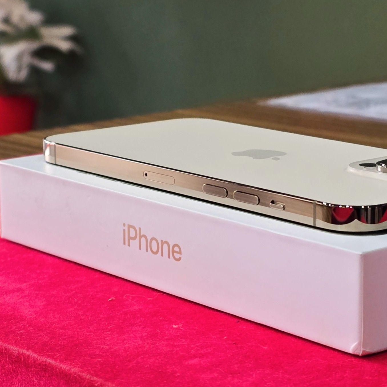 🪄 แวววาวมาก❕️🎼🌹 iPhone 14 Pro Max 128GB Gold 🔮🌙 ศูนย์แท้❕️ราคาคุ้ม❕️🎩