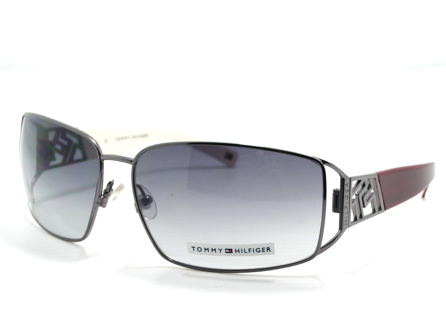 แว่นกันแดด Tommy Hilfiger สวยเก๋สุดๆค่ะ ของแท้100%และถูกสุดๆ ส่งตรงจากUS.ค่ะ