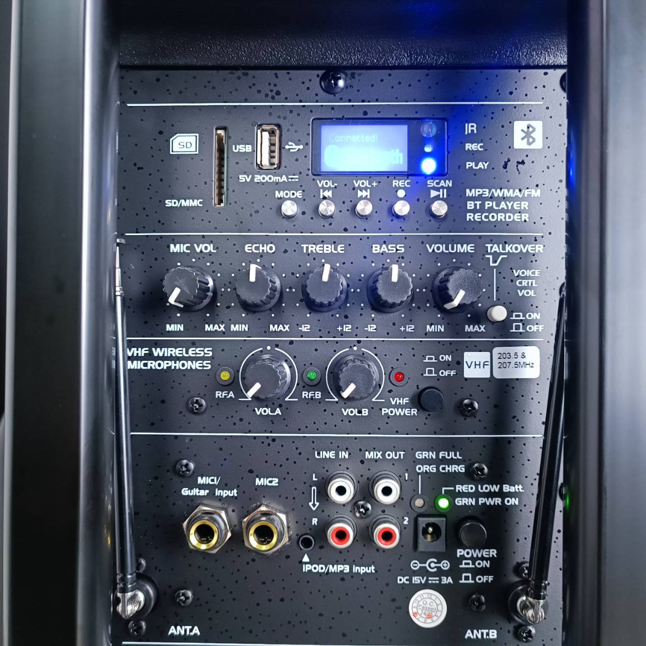 BIK USK-12V ตู้ ลำโพง ล้อลาก 12นิ้ว พร้อม ไมค์ลอย 2ตัว ตู้ลำโพง USK 12V USK12V USK 12 V เอไอ-ไพศาล