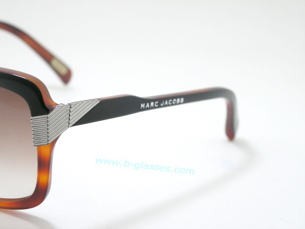 S แว่นกันแดด Marc Jacobs ไฮโซมากมายค่ะ ของแท้100%และถูกสุดๆ ส่งตรงจากUS.ค่ะ