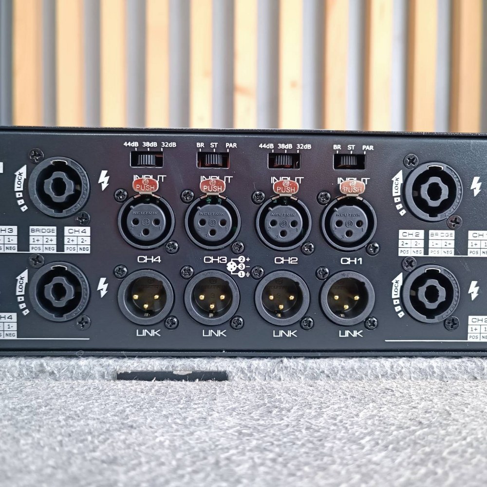 MICROTECH MT-M13X poweramp 4CH กำลังขับ 4 x 1300 วัตต์ ที่ 8 โอห์ม คลาส TD MT M13X ไมโคร เทค MTM13X เอไอ-ไพศาล