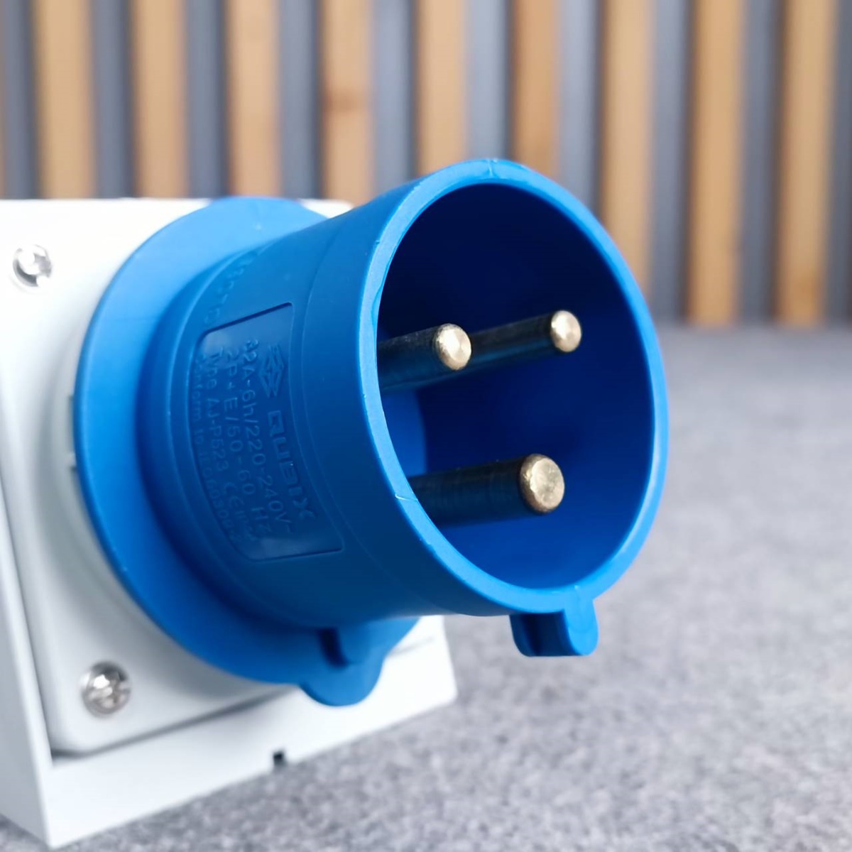 ปลั๊กP523 3ขา 32Aสีฟ้า ปลั๊กP 523 ปลั๊กตัวผู้ ปลั๊กตัวผู้แบบยึด เพาเวอร์ปลั๊ก ปลั๊กP-523 ปลั๊ก3ขา เอไอ-ไพศาล