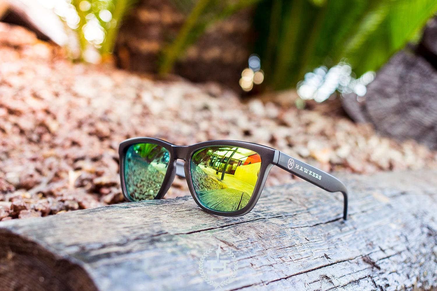 Hawkers Sunglasses Carbon Black - Emerald One (H-01)