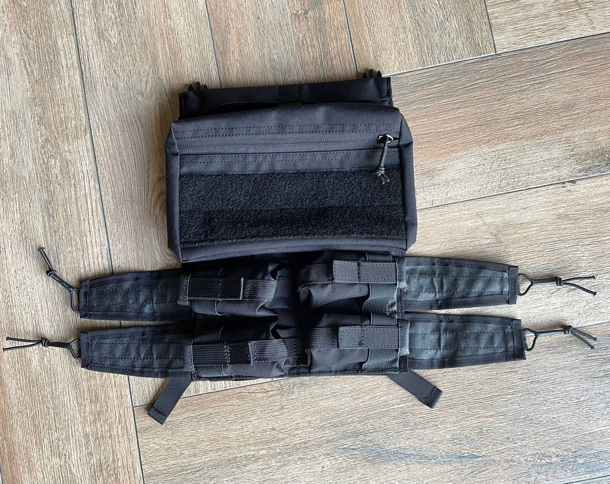 กระเป๋าติดเวส LB1 ดำ