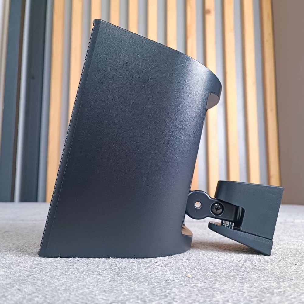 TOA F-03BT ตู้ลำโพงแขวน สีดำ พร้อมขาแขวน ลำโพงติดผนัง ขนาด 3.5 นิ้ว รองรับกำลังขับ 60 วัตต์ 8 โอห์ม โตอะ F 03BT F03BT เอไอ-ไพศาล