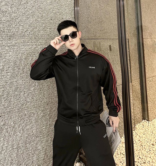 **มีไซส์ L พร้อมส่ง ** เสื้อ Celine TRACKSUIT JACKET IN DOUBLE FACE JERSEY BLACK / RED สินค้าใหม่ ของแท้