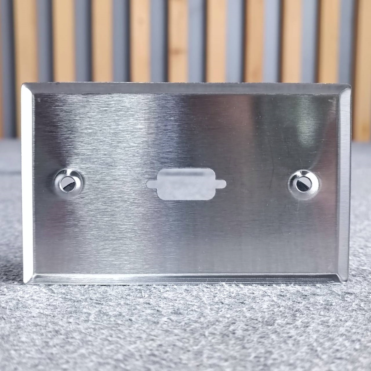 แผ่นสแตนเลส VGA 1รู SWP-1V-0-NA แผ่นเพลทVGA 1รู แผ่นเพลทเจาะรู แผ่นเพลทสแตนเลส งานติดตั้ง เครื่องเสียง สัญญาณเสียง คอมพิวเตอร์ เอไอ-ไพศาล